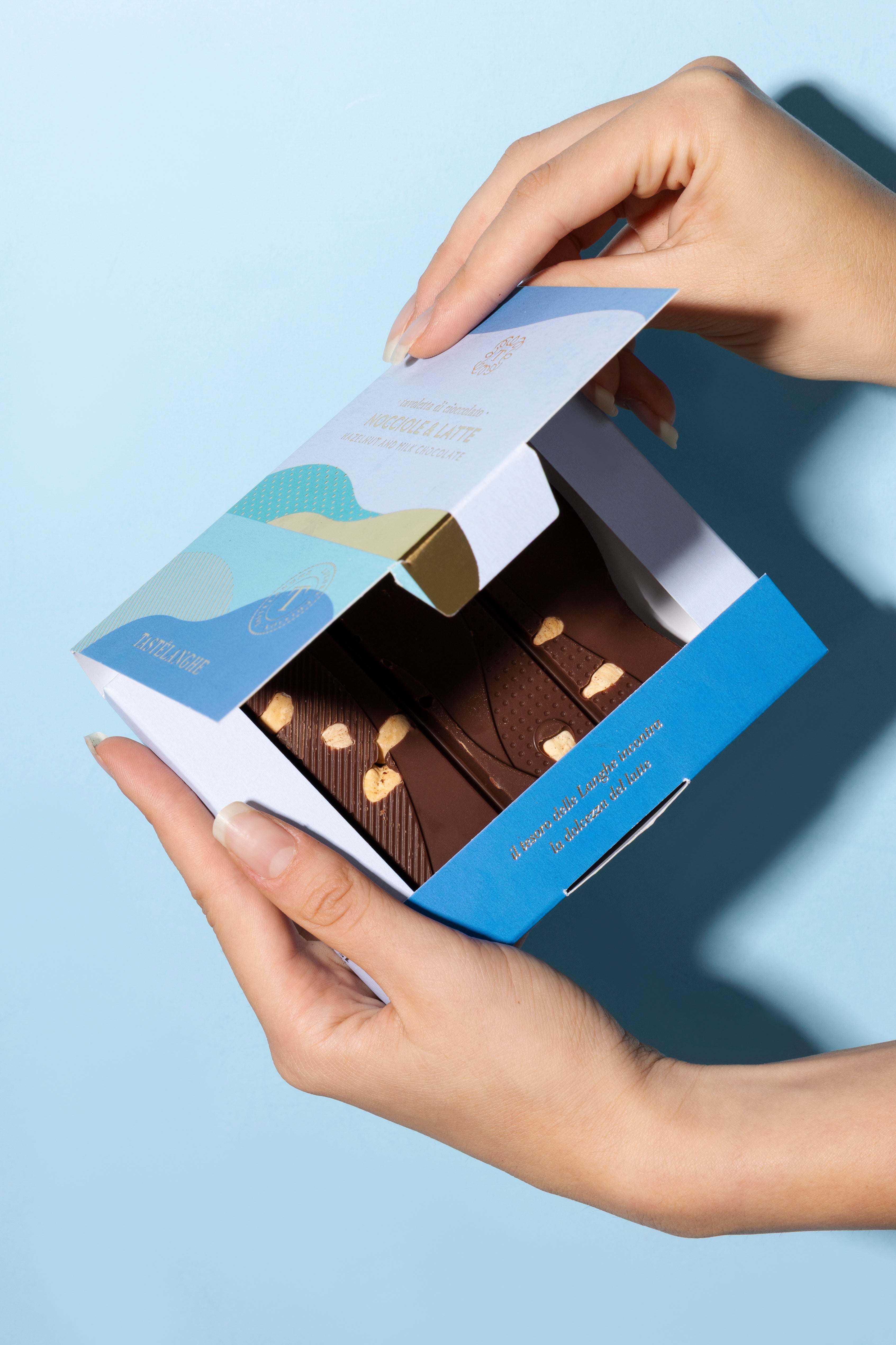 4 tavolette di Cioccolato con Nocciola Piemonte IGP "Tostata" Intera Gusti assortiti - Tastëlanghe Azienda Agricola