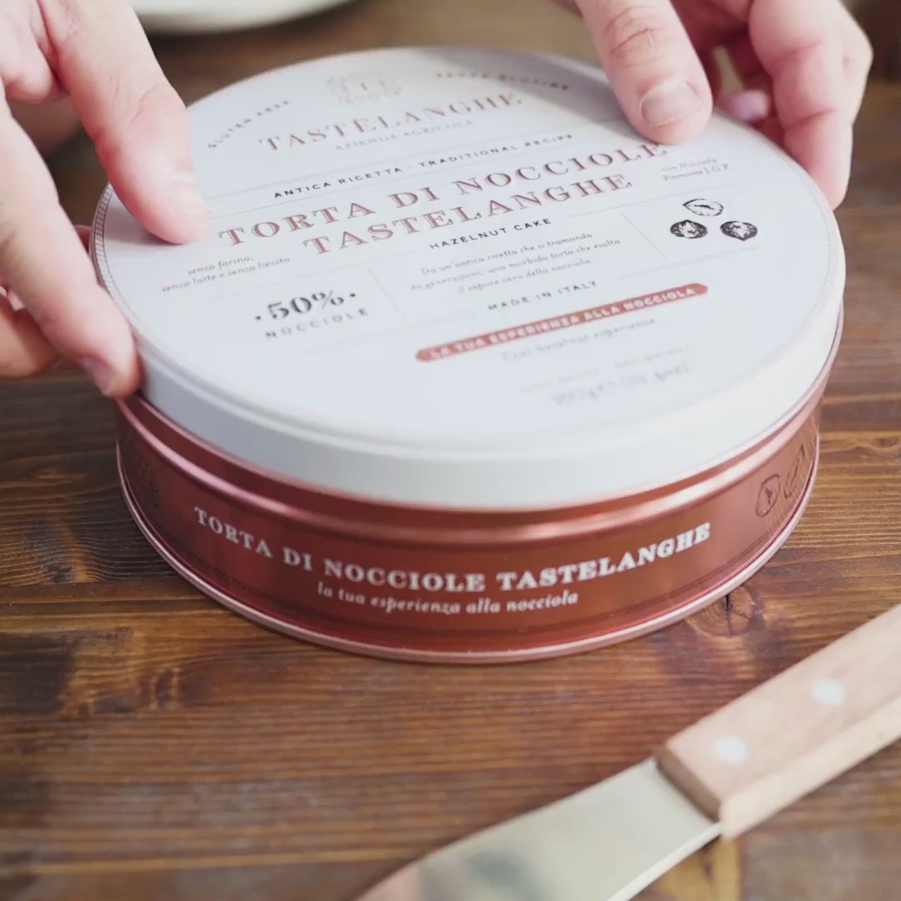 Tastëlanghe Haselnusskuchen + Haselnusscreme + "Geröstete" Haselnusspackung